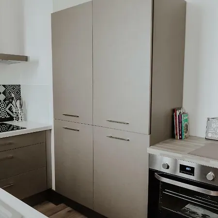 Апартаменты Lafayette House One *