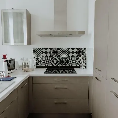 Lafayette House One * Кале